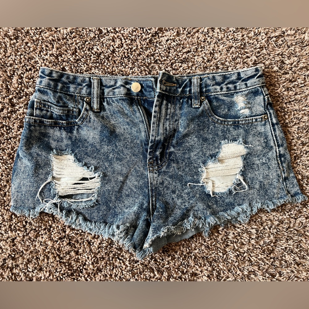 Forever 21 stone washed ripped jean shorts
